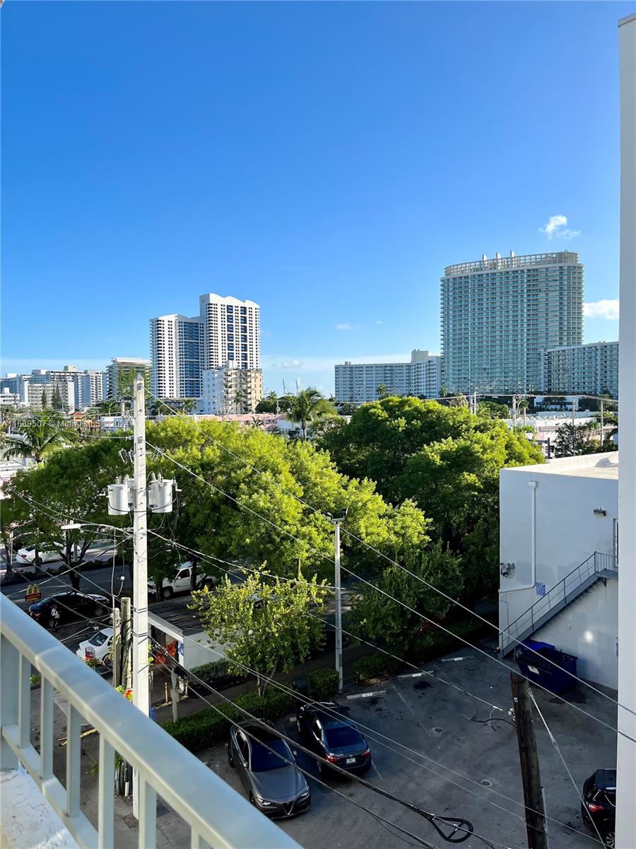 LINCOLN PLACE RESIDENCES - Residential Lease
