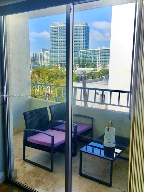 LINCOLN PLACE RESIDENCES - Residential Lease