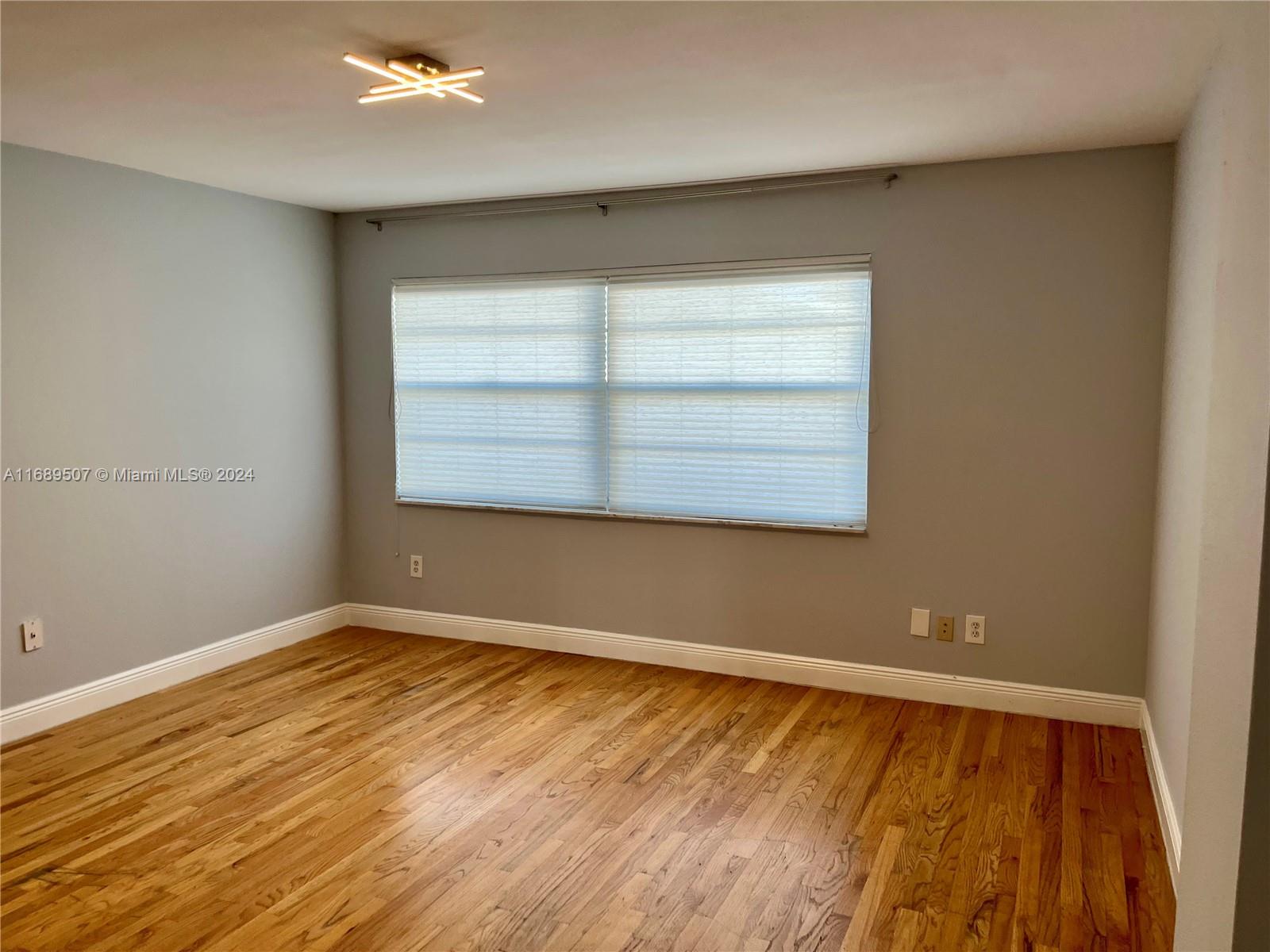 LINCOLN PLACE RESIDENCES - Residential Lease