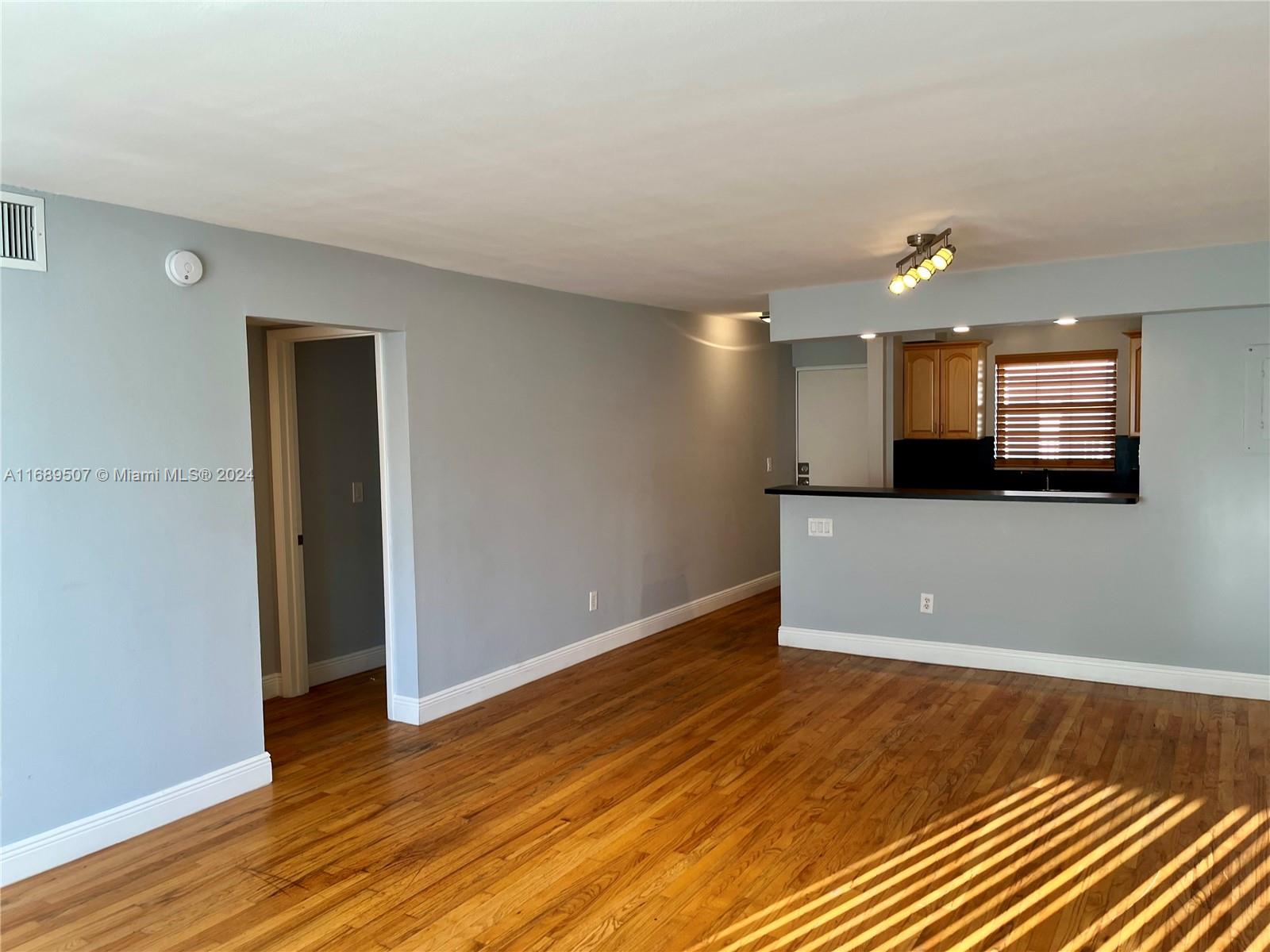 LINCOLN PLACE RESIDENCES - Residential Lease