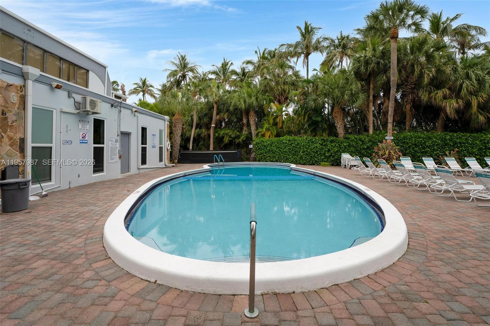 FAIRWAYS ROYALE CONDO - Residential
