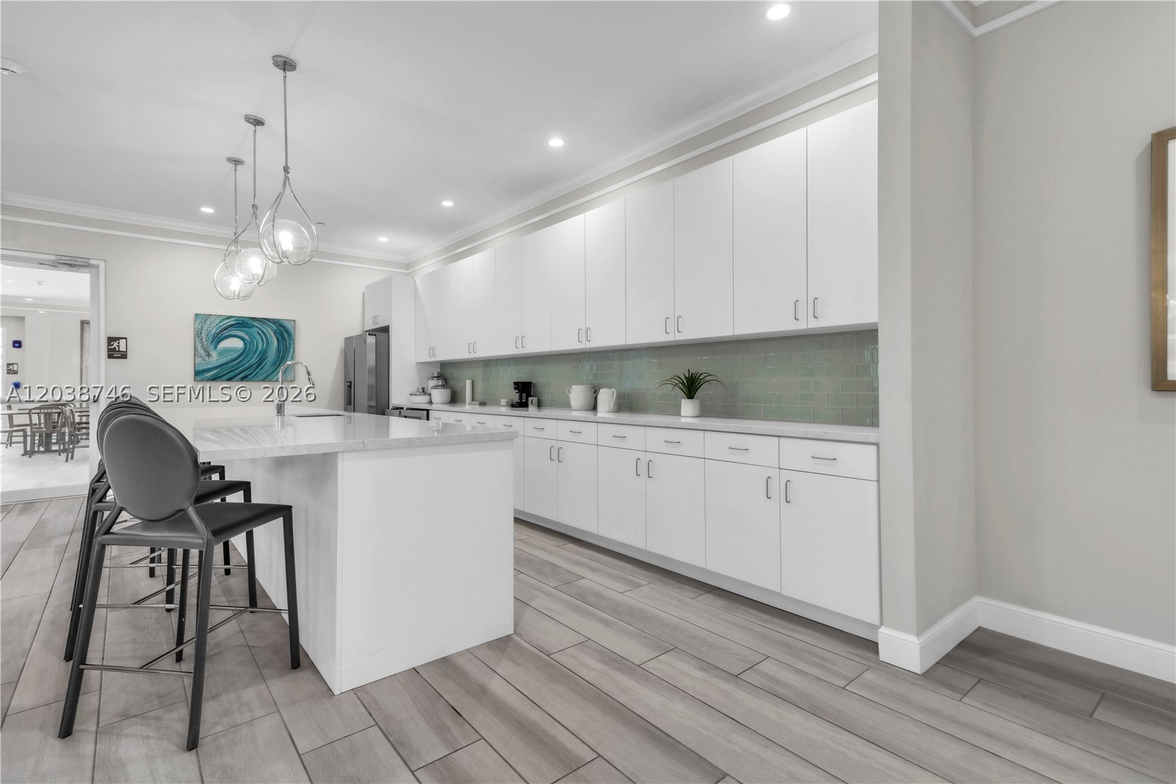 CRYSTAL LAKE 1ST SEC - Residential