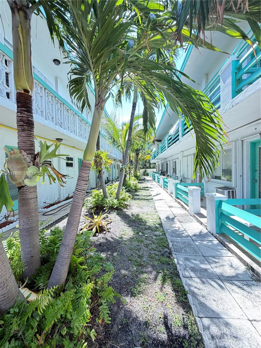 BROADWATER BEACH ARMS I C - Residential