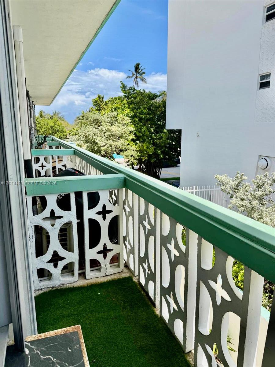 BROADWATER BEACH ARMS I C - Residential