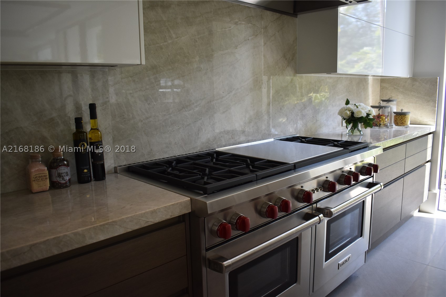 HELMS COUNTRY ESTS ADDN - Residential