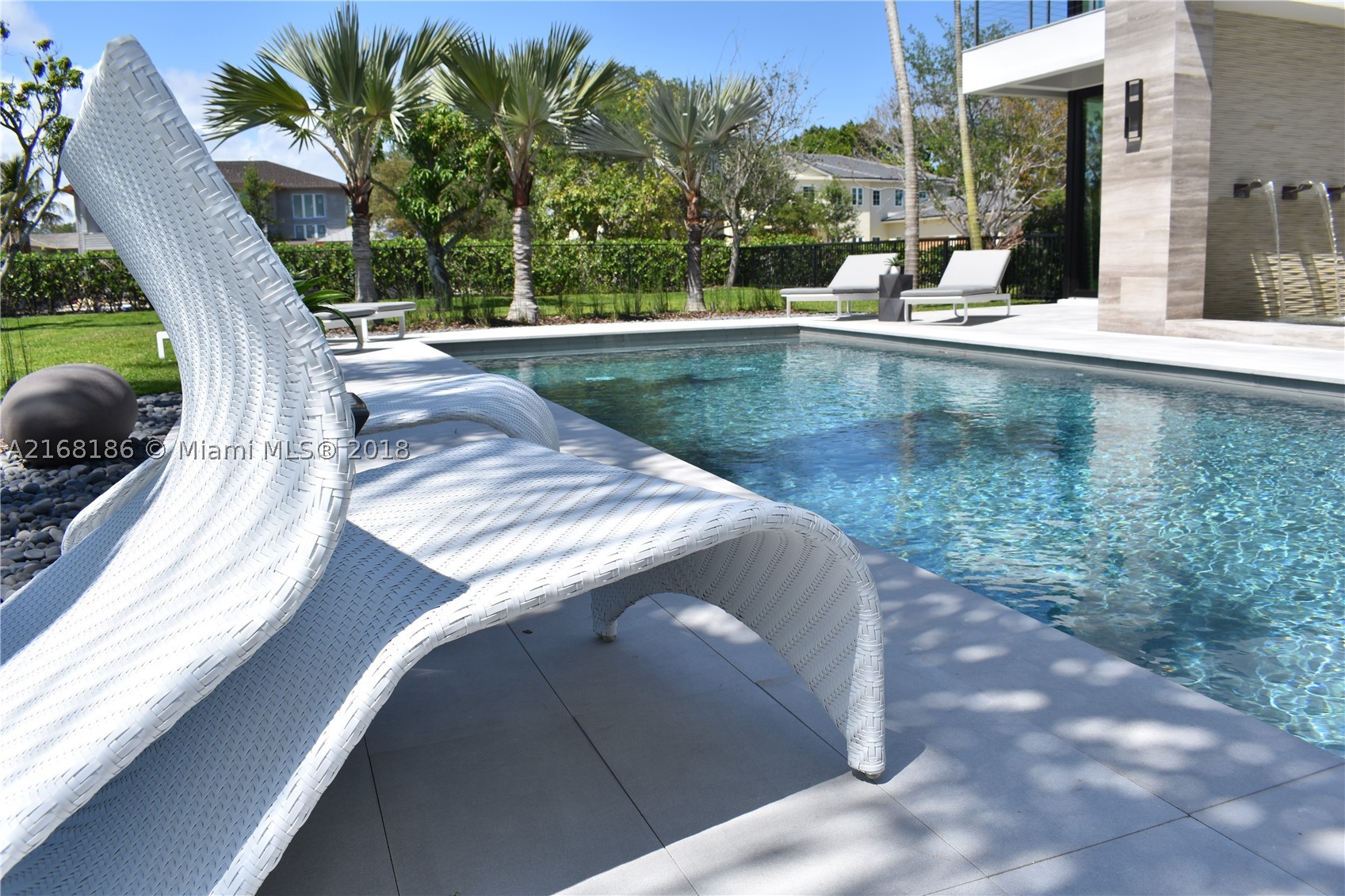 HELMS COUNTRY ESTS ADDN - Residential