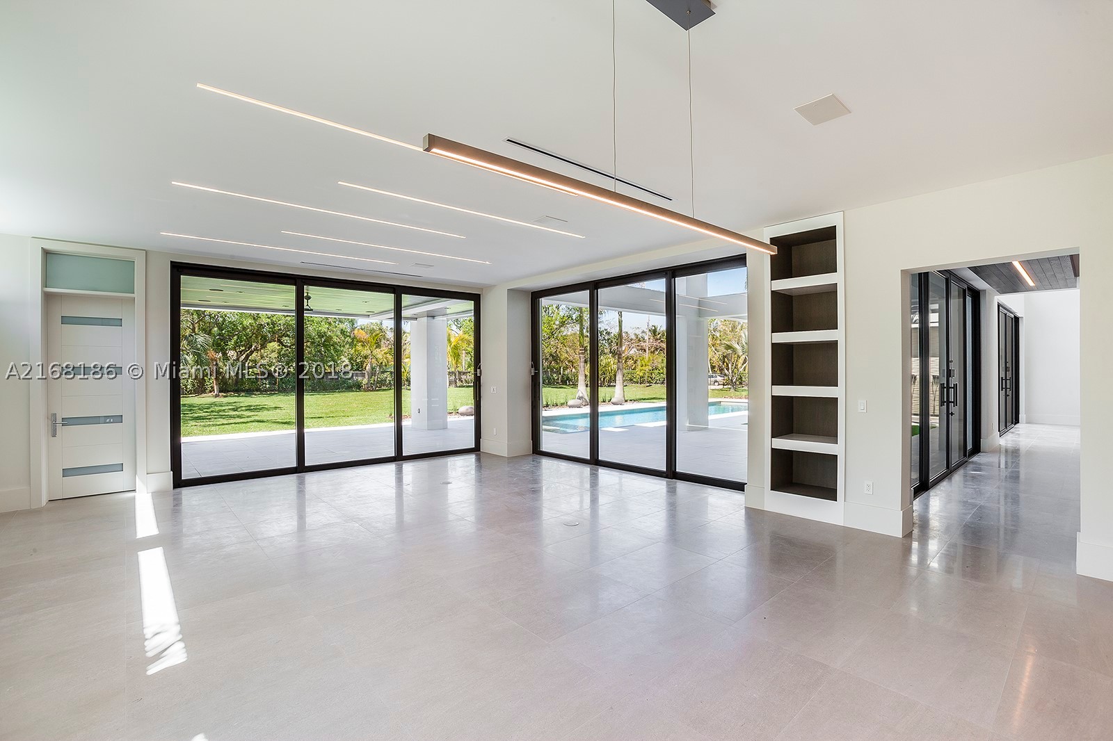 HELMS COUNTRY ESTS ADDN - Residential