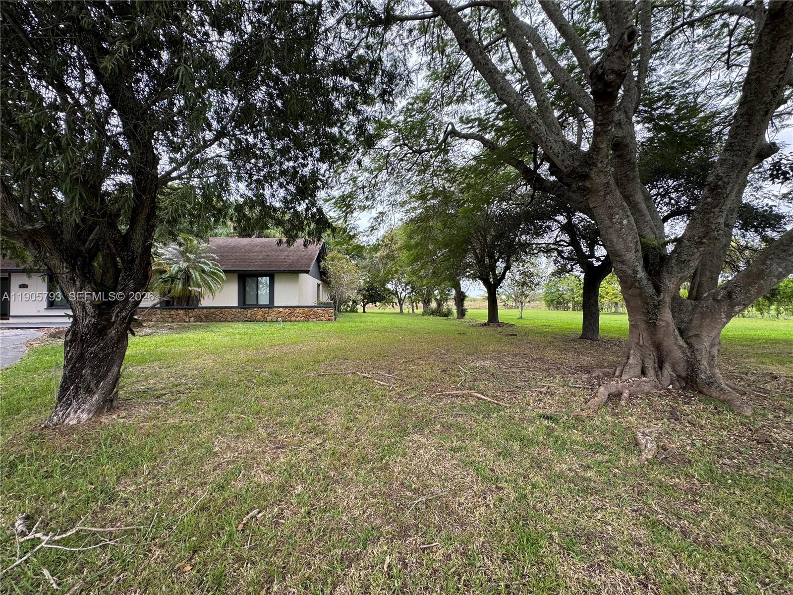 REDLANDS - Residential