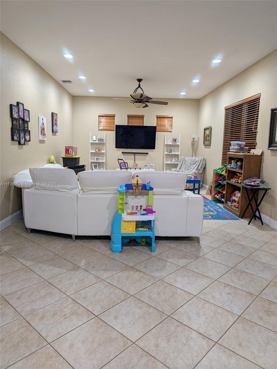 SECTOR 7, Weston Hills - Residential Lease