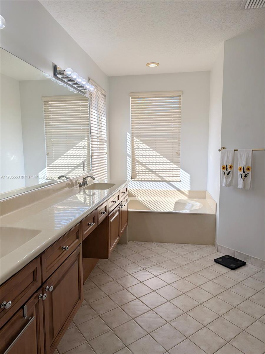 SECTOR 7, Weston Hills - Residential Lease