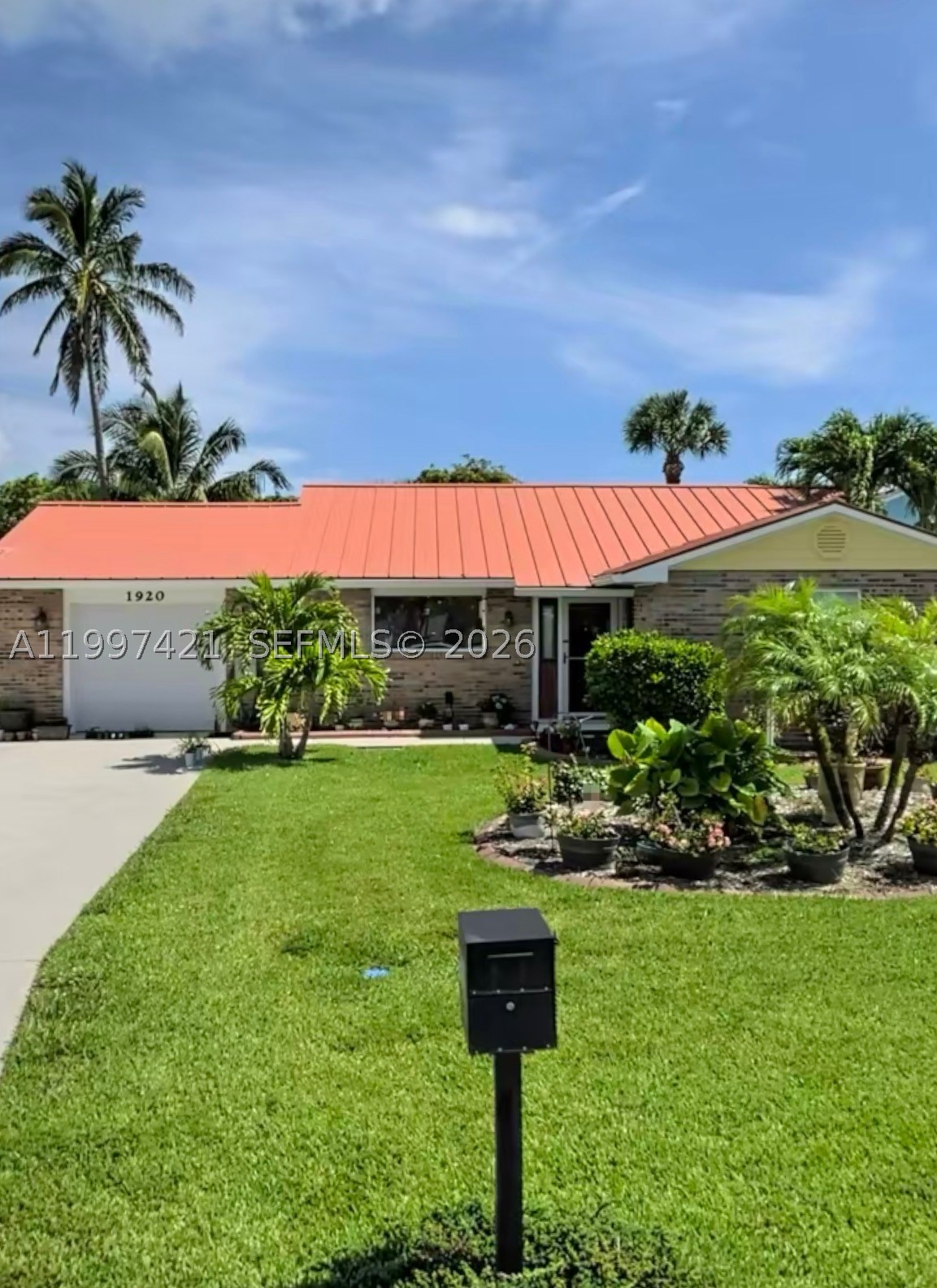 SURFSIDE UNIT 1 SUBDIVISI - Residential