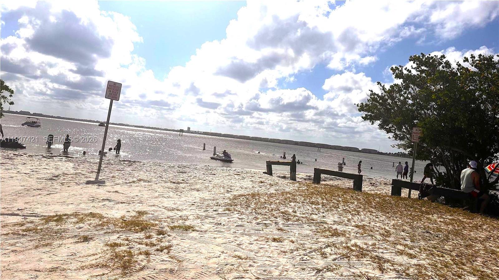SURFSIDE UNIT 1 SUBDIVISI - Residential