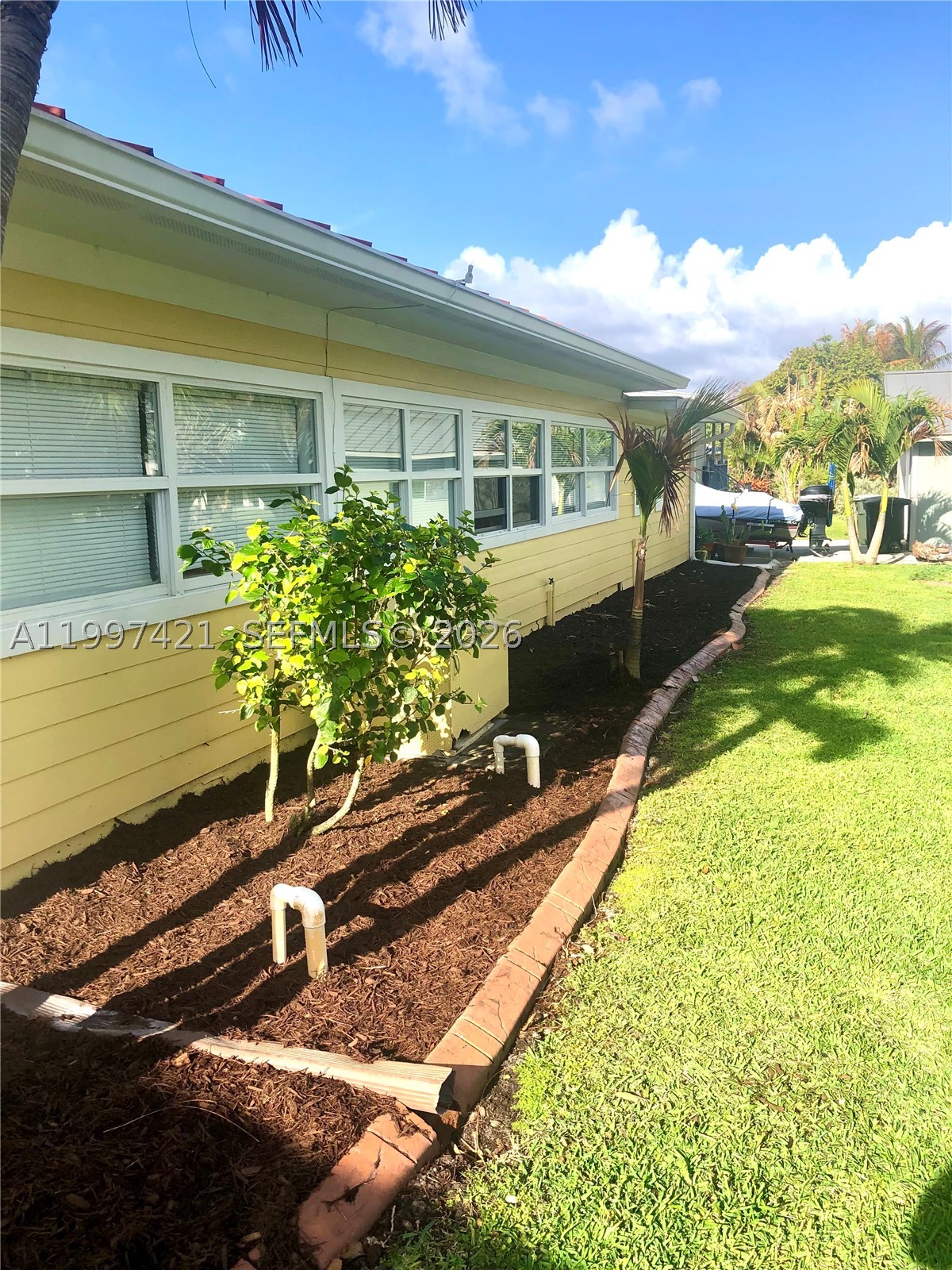 SURFSIDE UNIT 1 SUBDIVISI - Residential