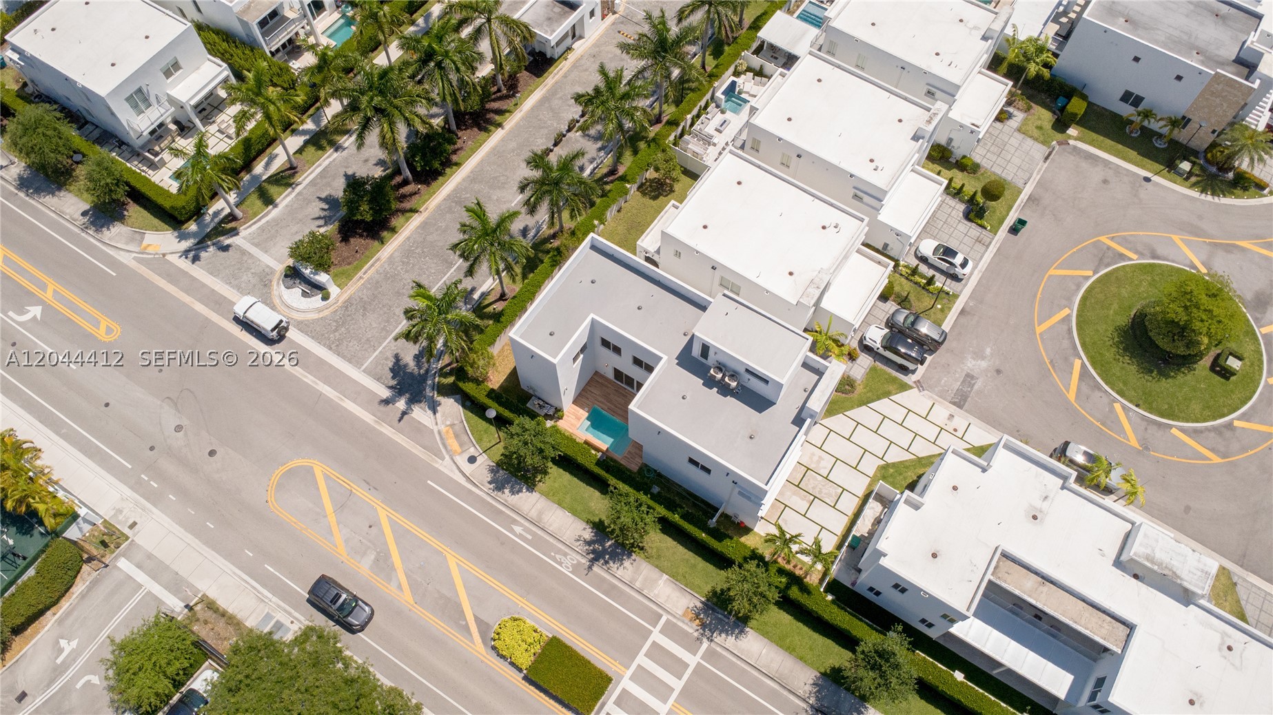 DORAL PALMS SOUTH - Residential