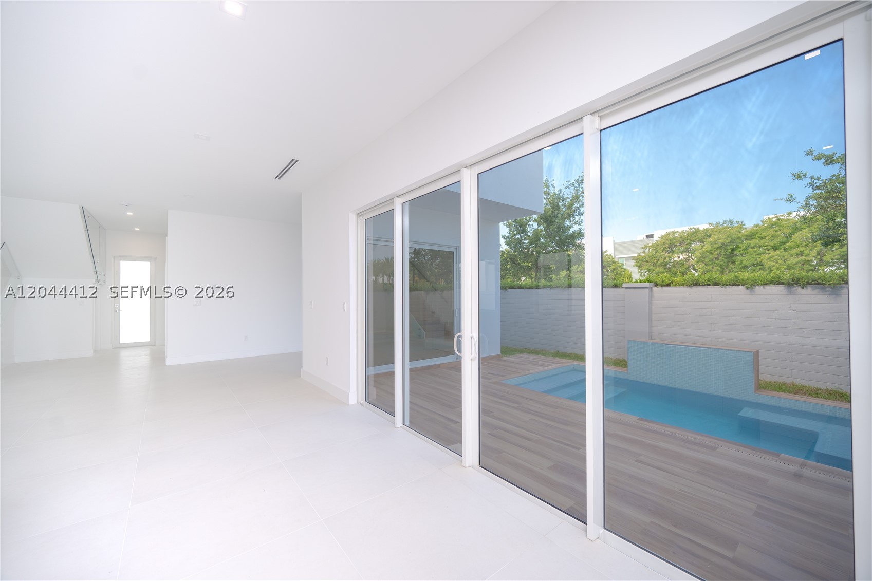 DORAL PALMS SOUTH - Residential