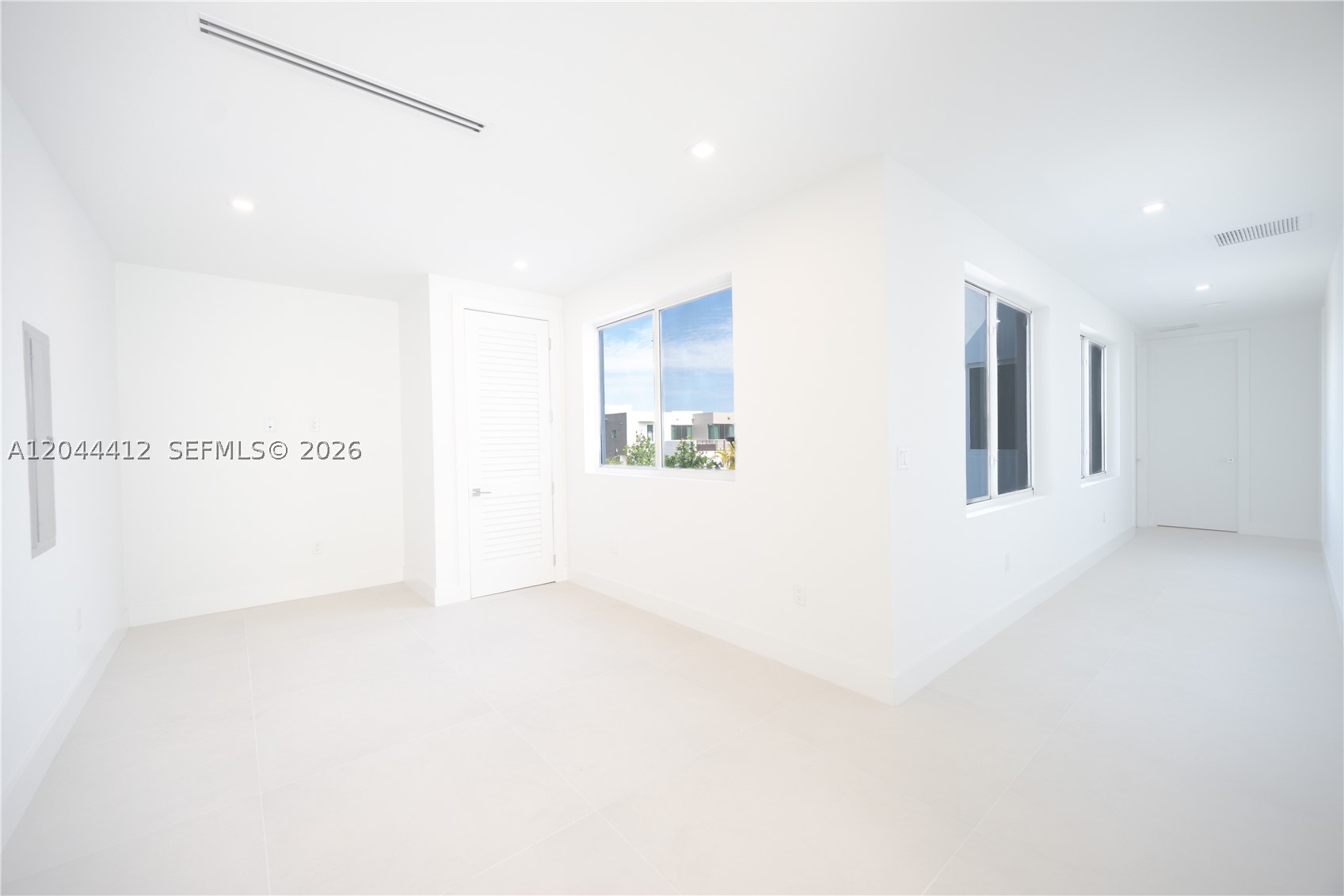 DORAL PALMS SOUTH - Residential