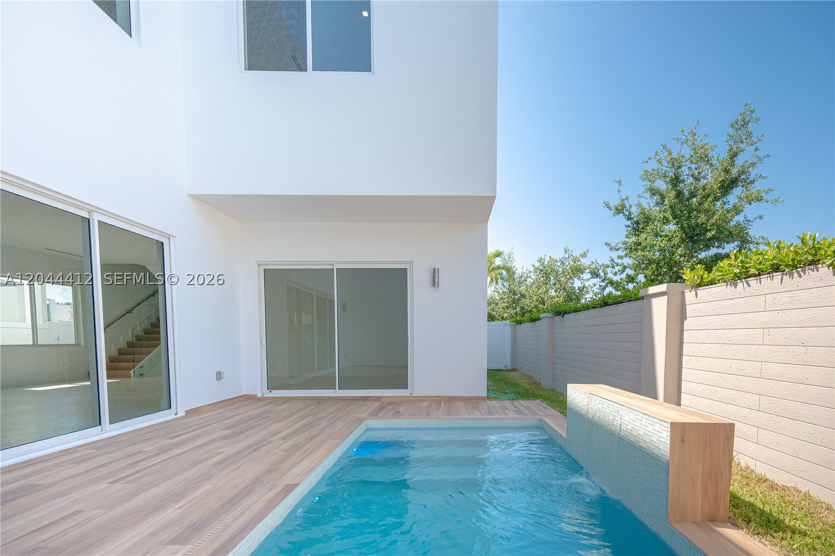DORAL PALMS SOUTH - Residential