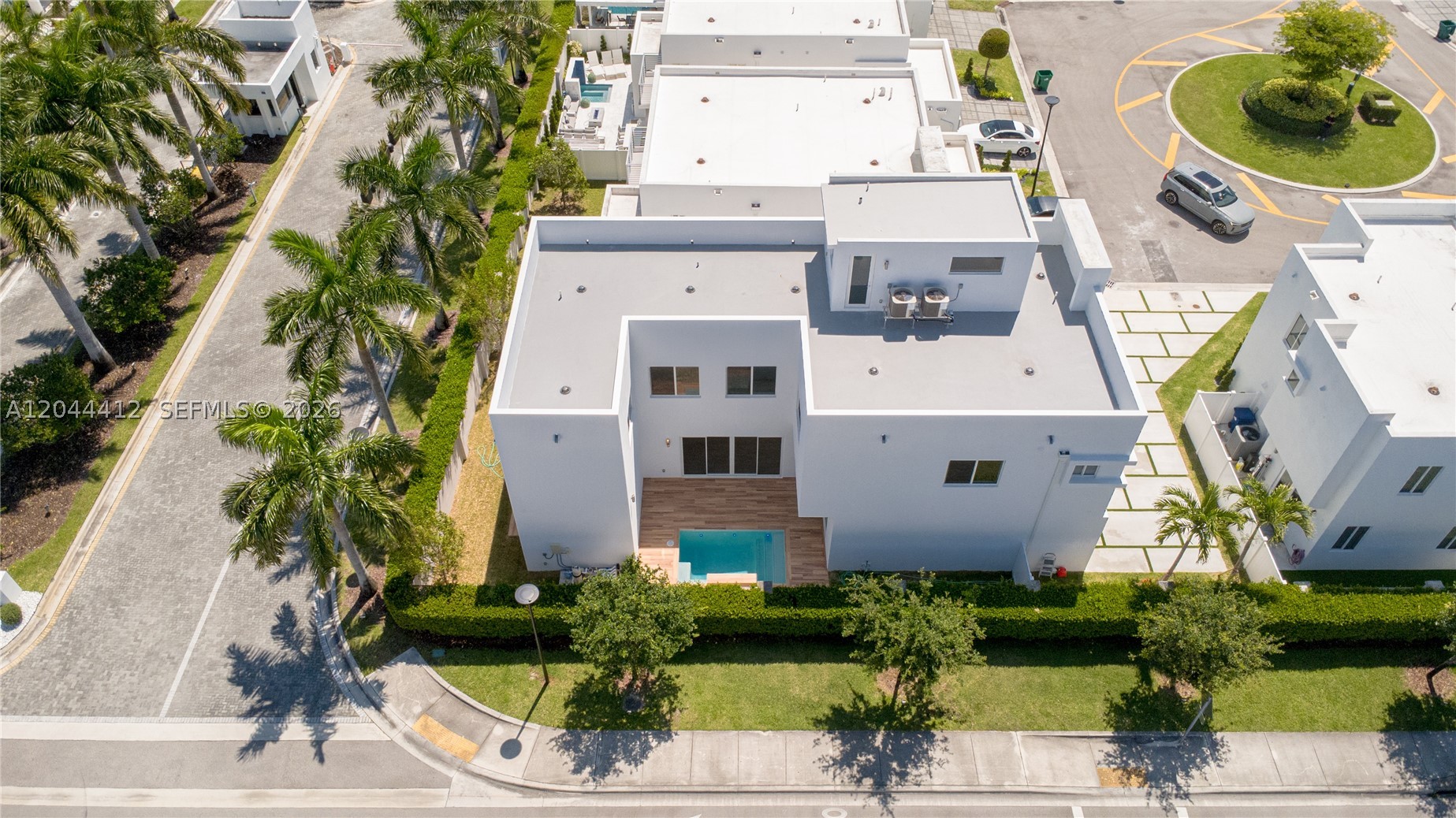 DORAL PALMS SOUTH - Residential