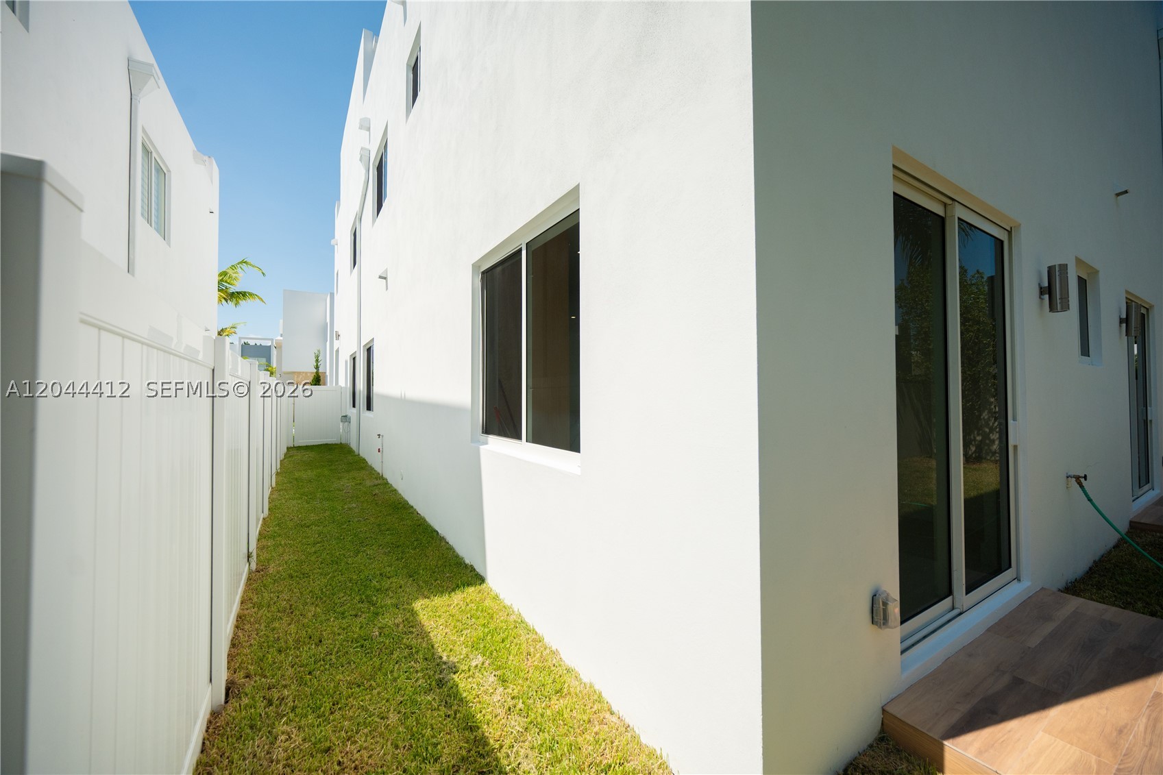 DORAL PALMS SOUTH - Residential