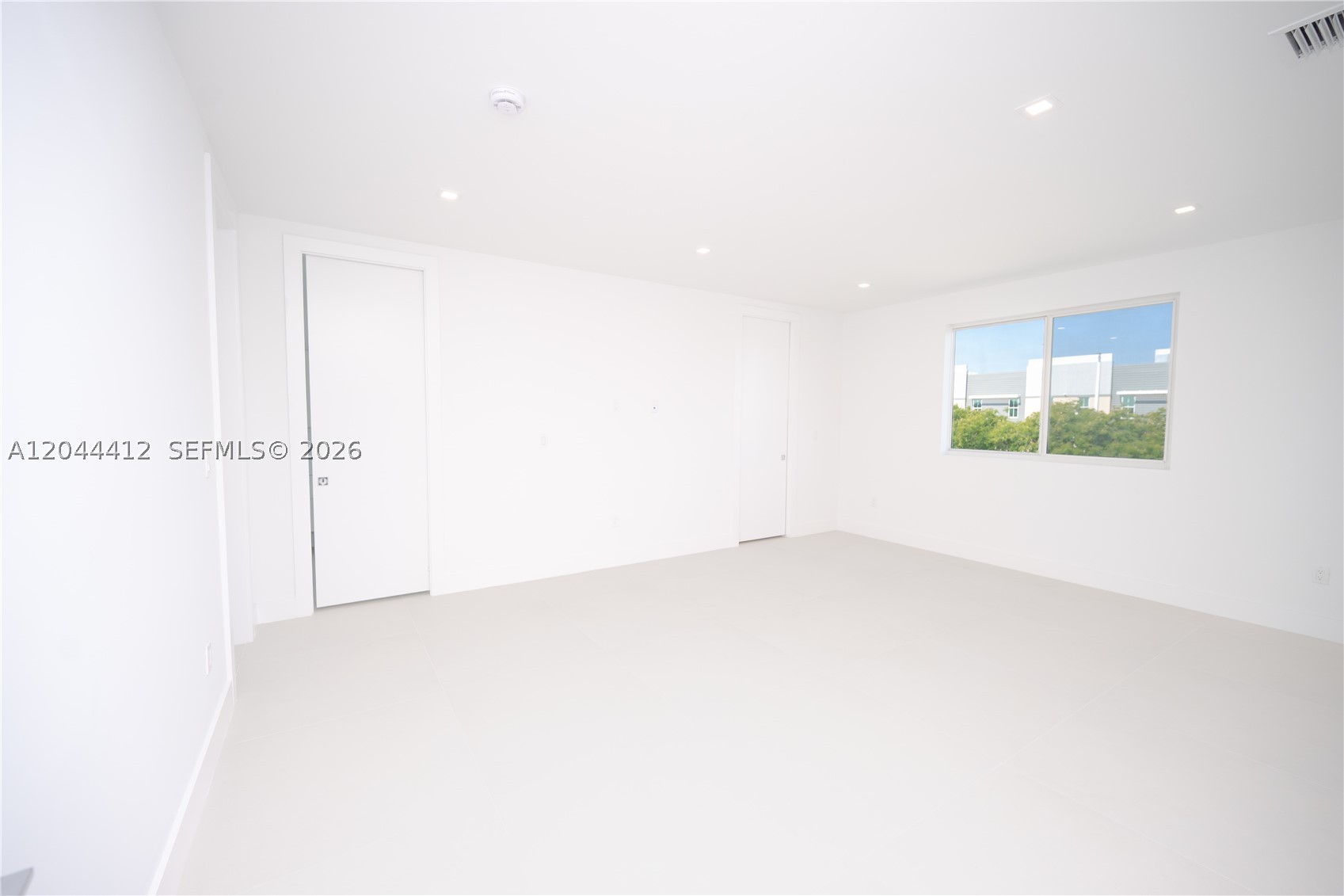 DORAL PALMS SOUTH - Residential