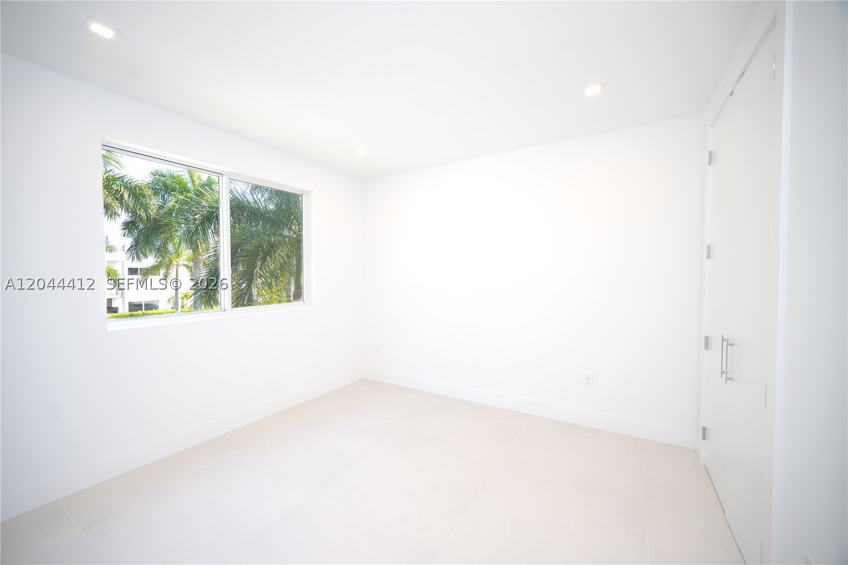 DORAL PALMS SOUTH - Residential
