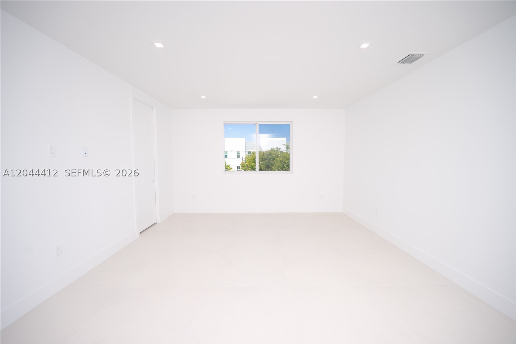 DORAL PALMS SOUTH - Residential