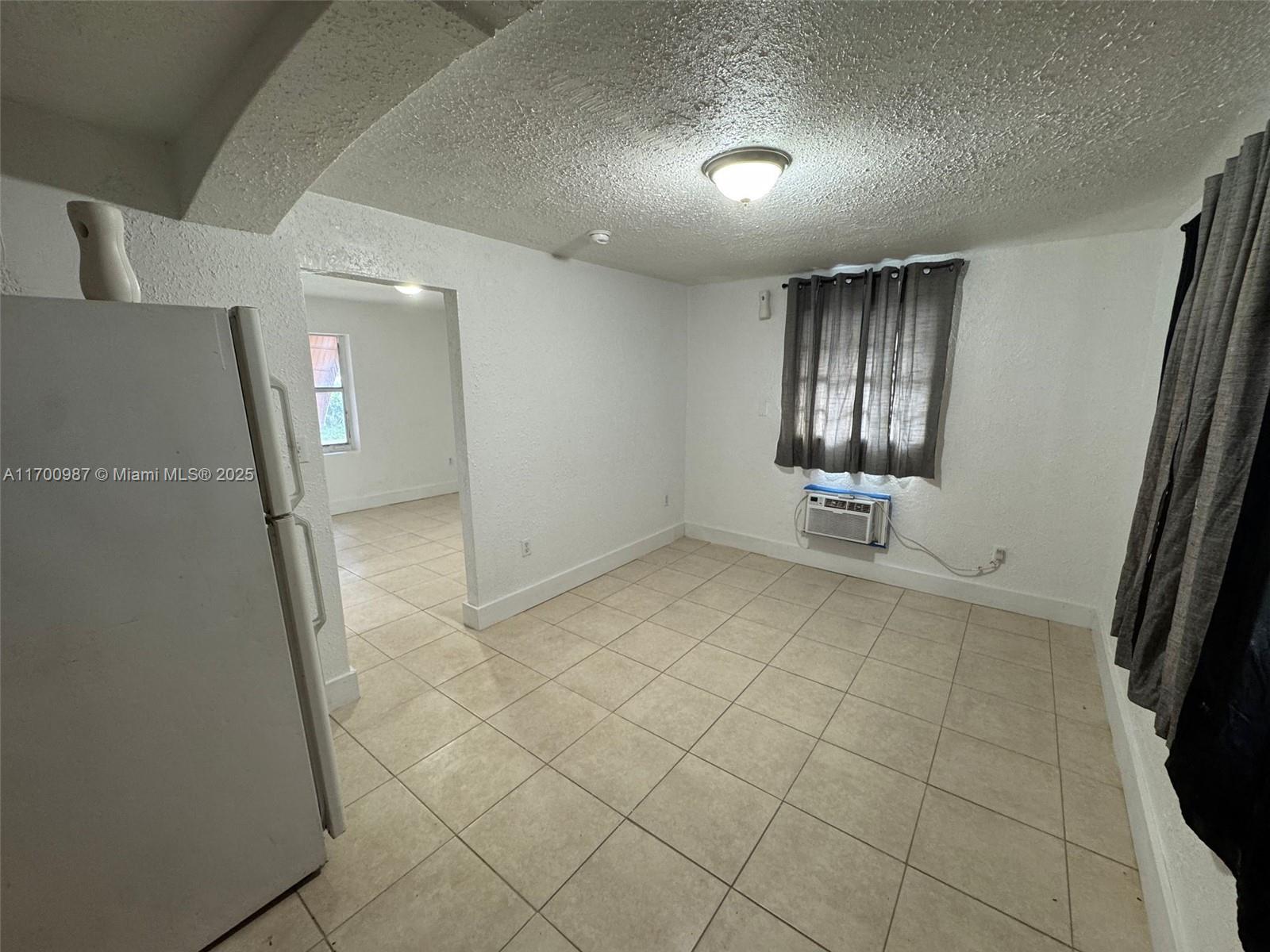COMM LIBERTY CITY - Residential Lease
