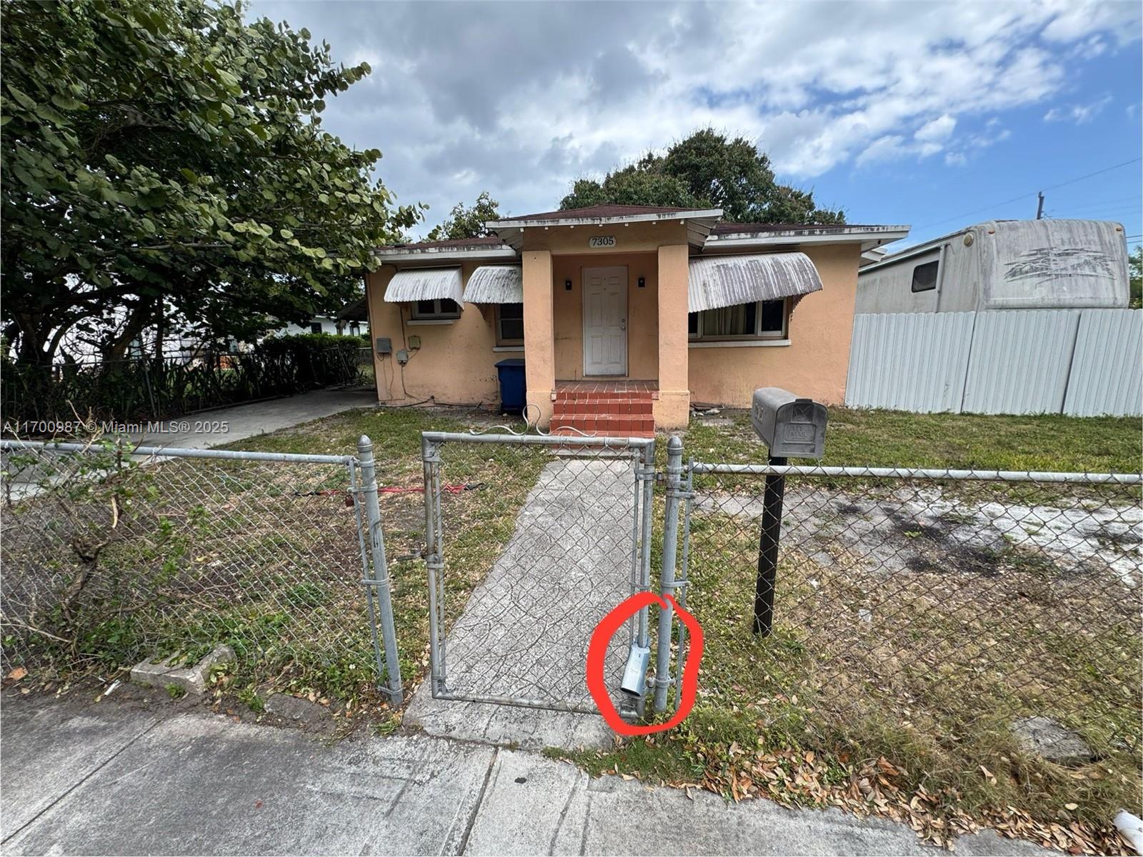 COMM LIBERTY CITY - Residential Lease