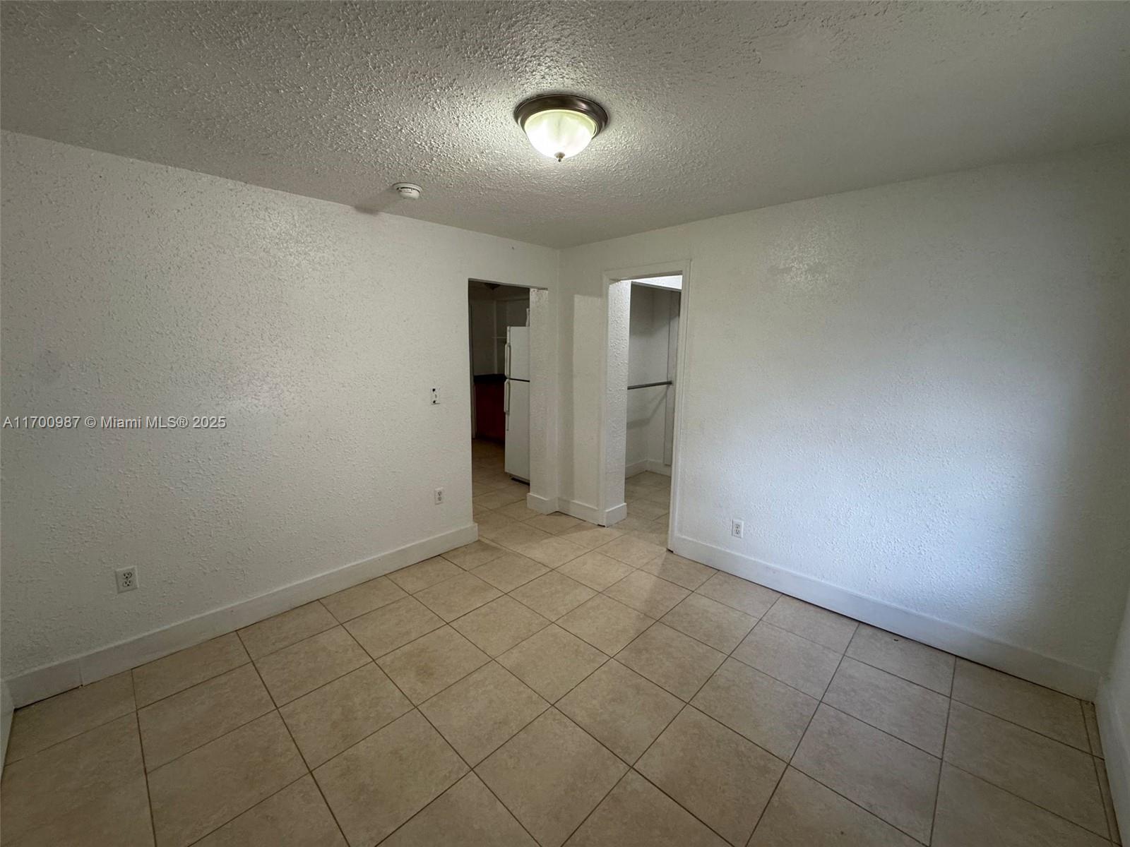 COMM LIBERTY CITY - Residential Lease