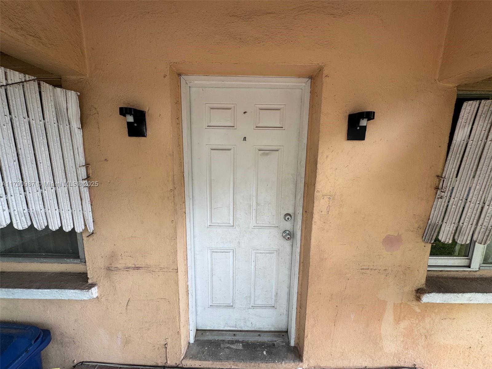 COMM LIBERTY CITY - Residential Lease
