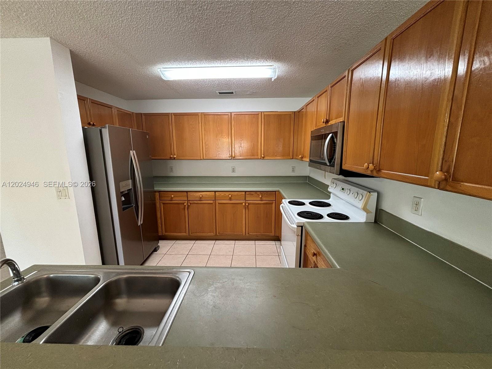 HOME DYNAMICS SUNRISE PLA - Residential Lease