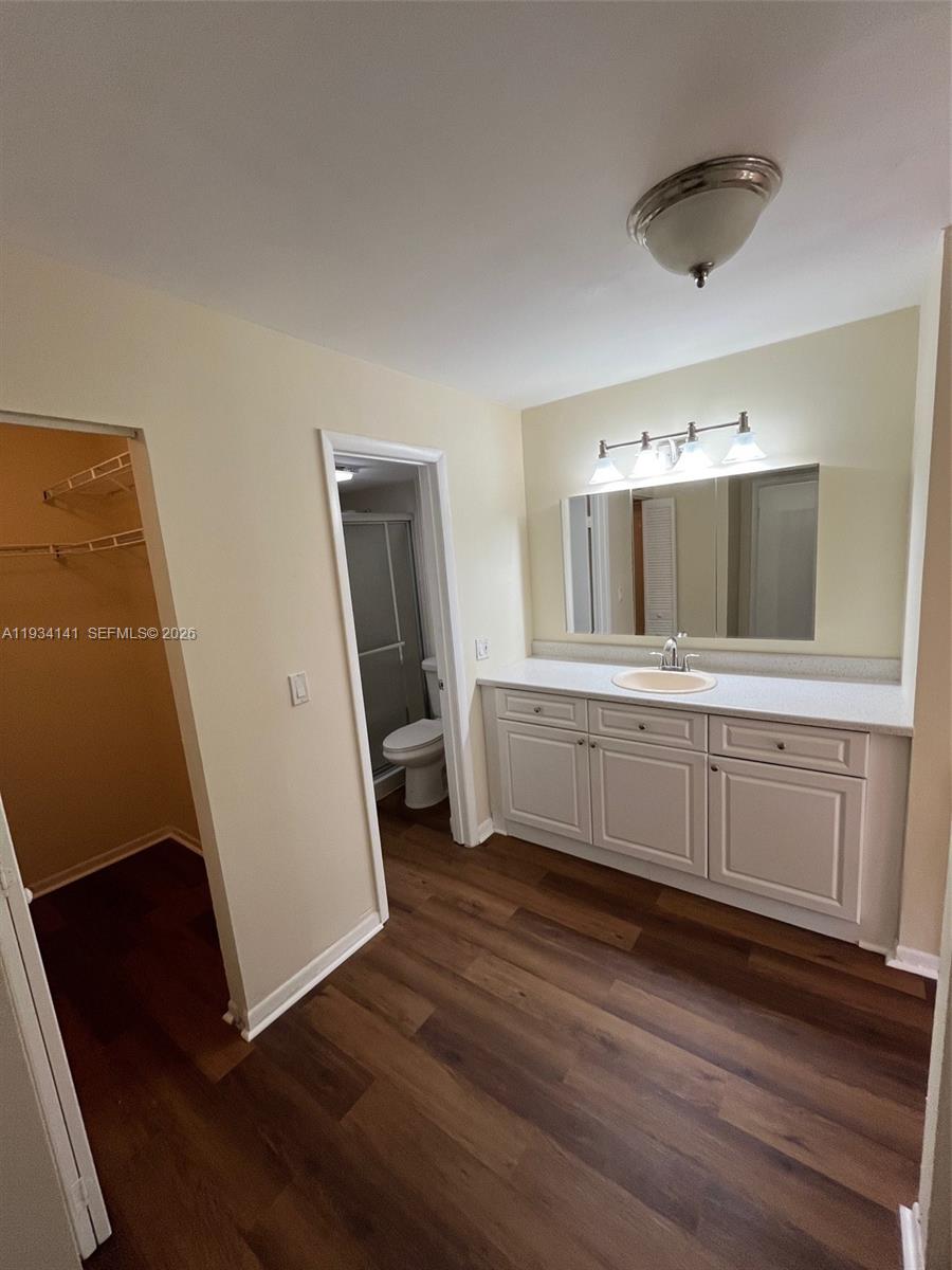 COVE CONDO PHASE I - Residential
