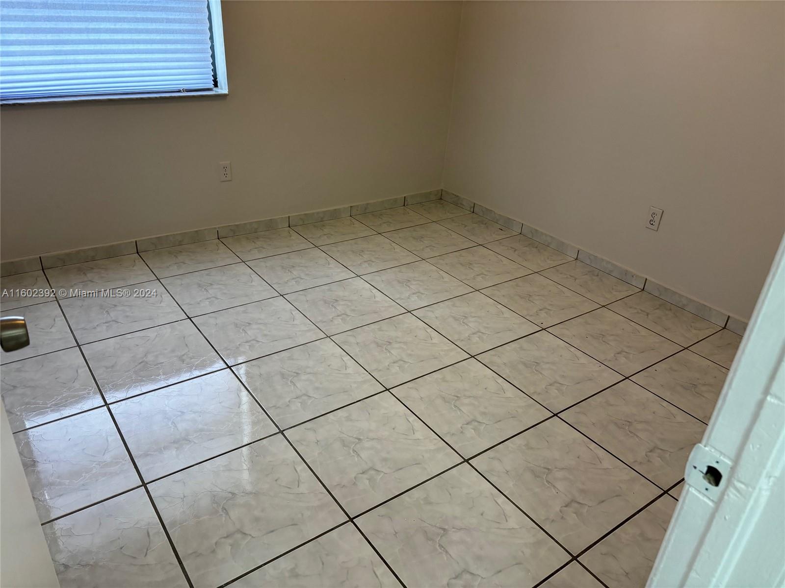 PINE NEEDLES EAST HOMES S - Residential