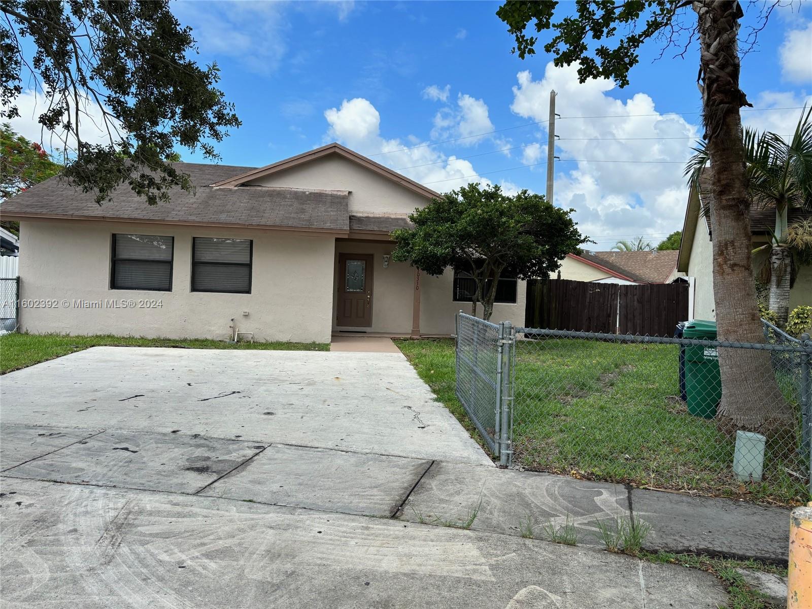 PINE NEEDLES EAST HOMES S - Residential