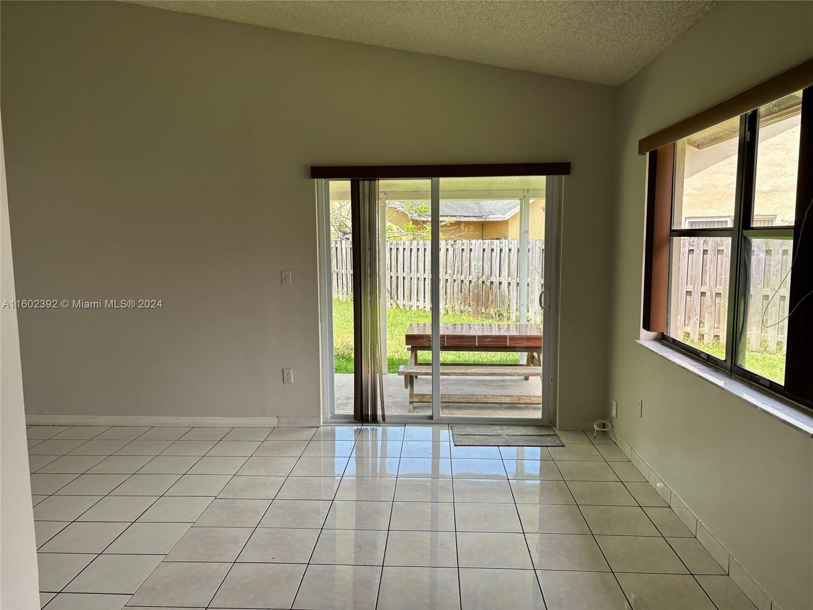 PINE NEEDLES EAST HOMES S - Residential