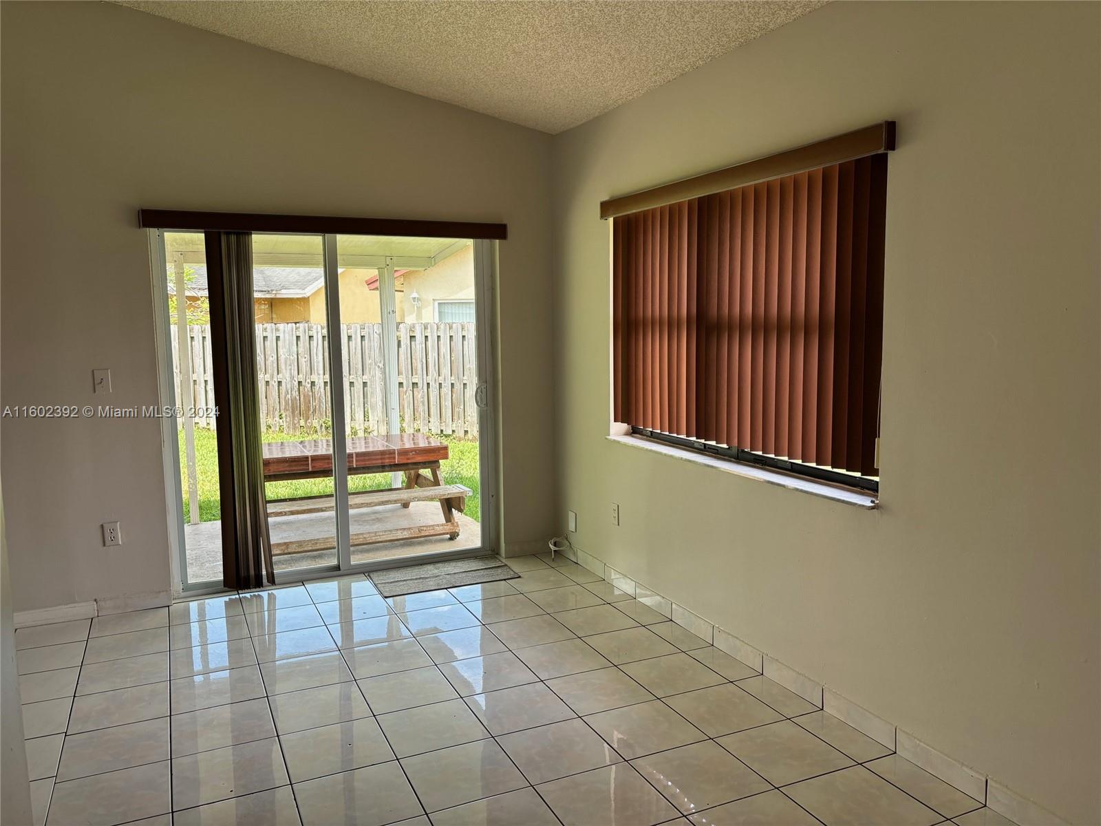 PINE NEEDLES EAST HOMES S - Residential