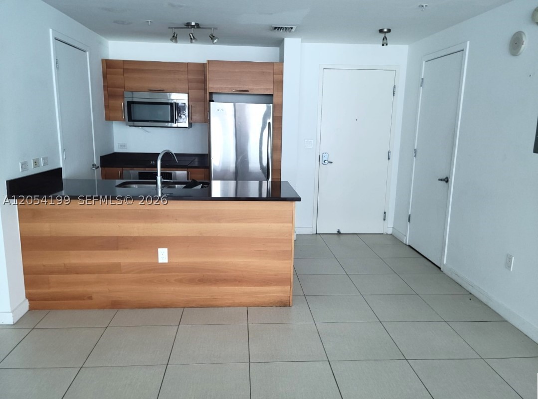 FOUR MIDTOWN MIAMI CONDO - Residential Lease