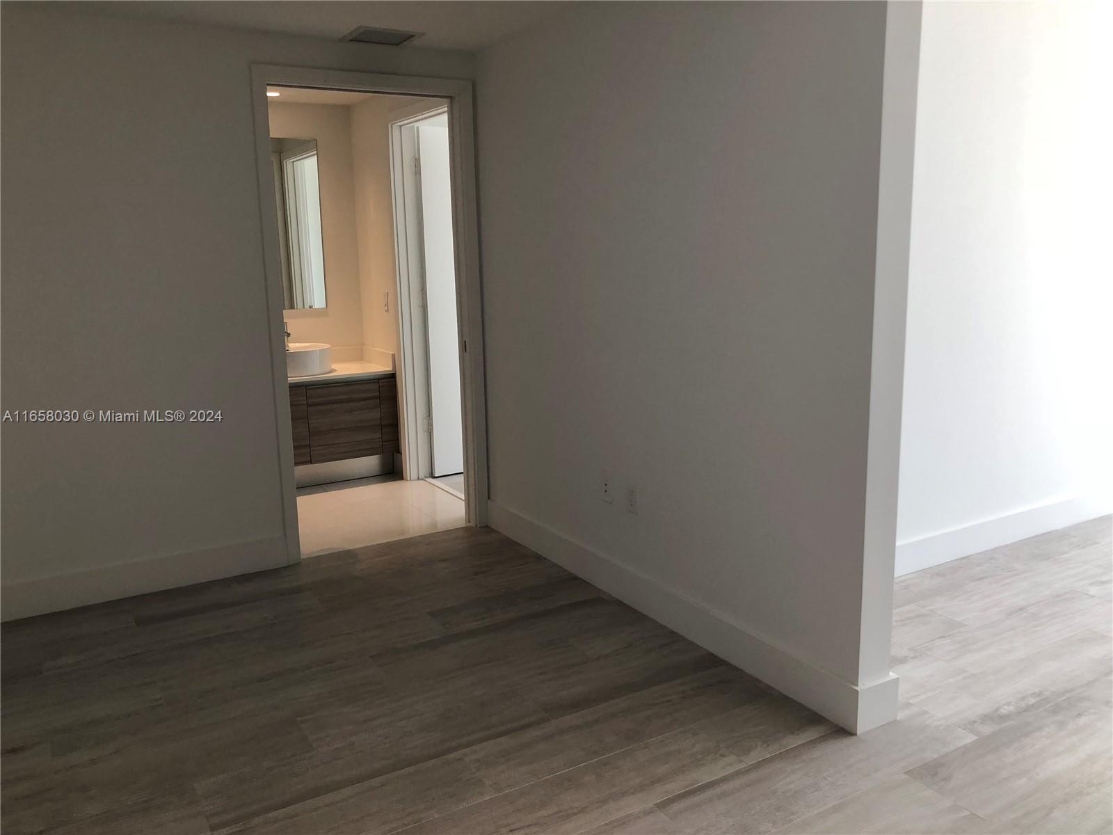 3401 MIDTOWN CONDO - Residential Lease
