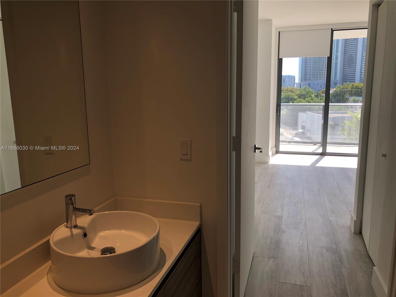 3401 MIDTOWN CONDO - Residential Lease