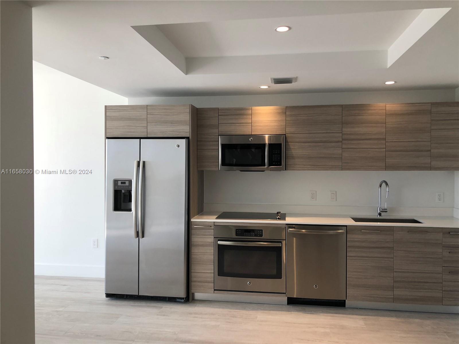 3401 MIDTOWN CONDO - Residential Lease
