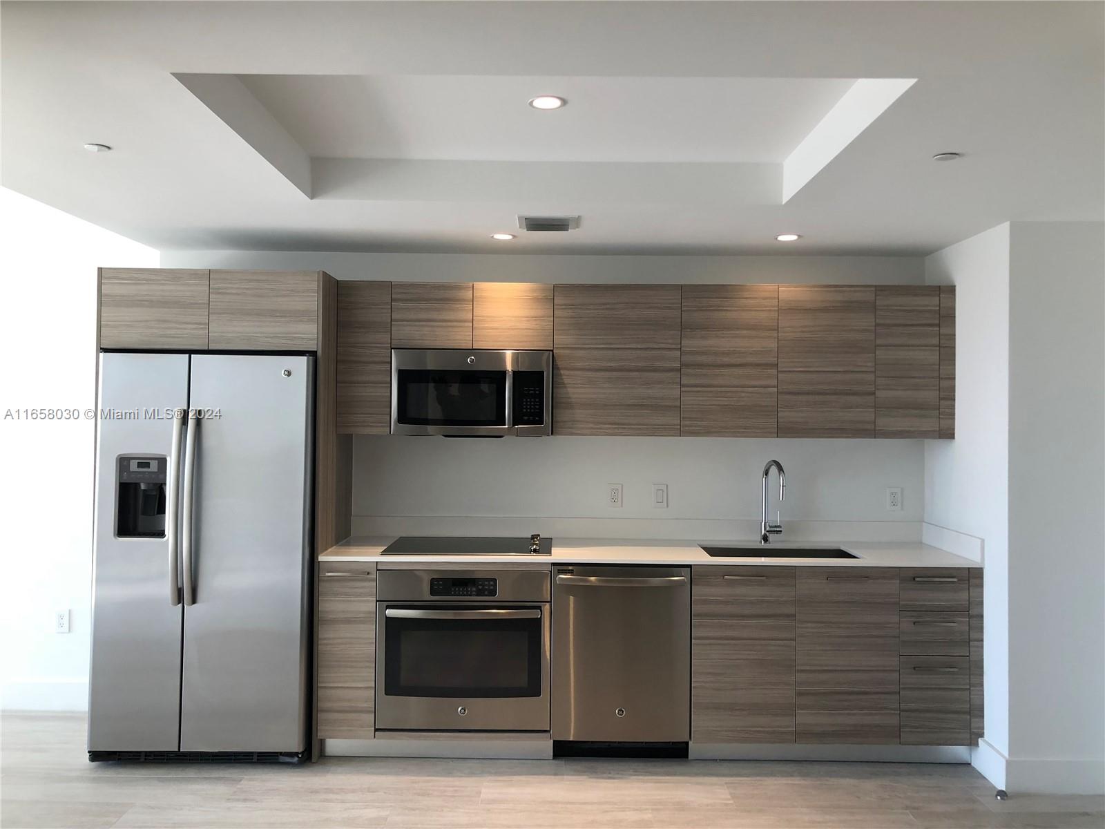 3401 MIDTOWN CONDO - Residential Lease