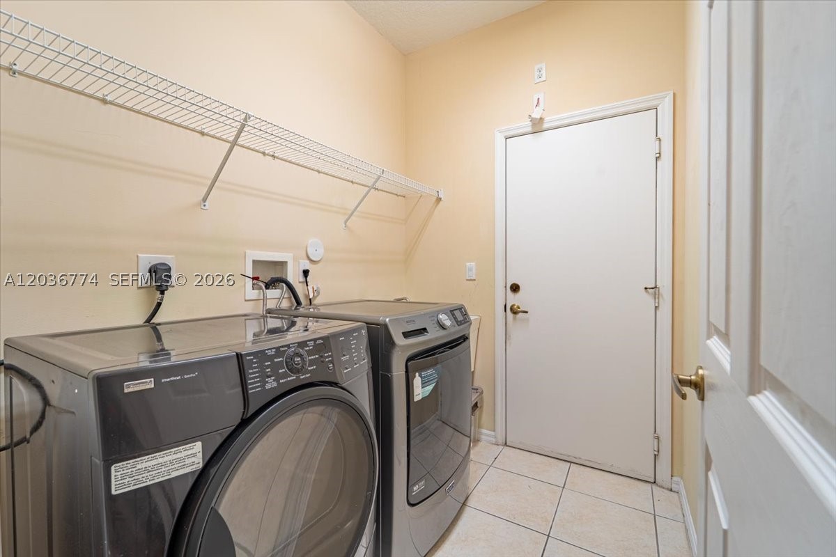 CORAL CREEK REPLAT NO 5 - Residential