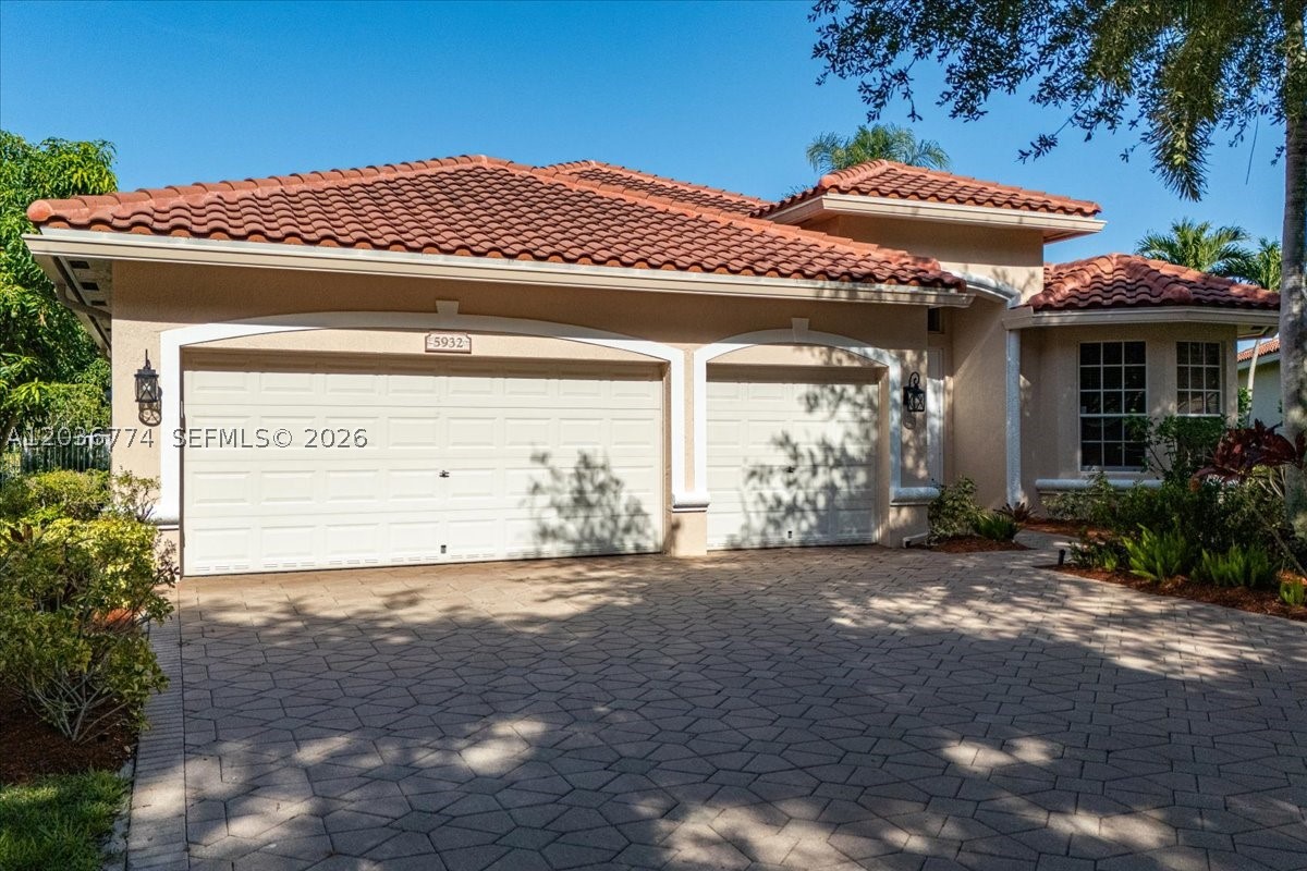 CORAL CREEK REPLAT NO 5 - Residential