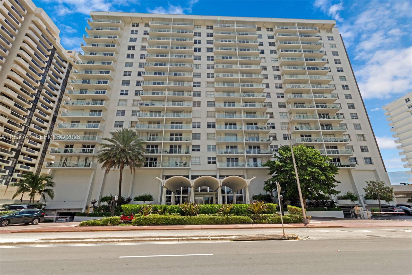 ARLEN BEACH CONDO - Residential