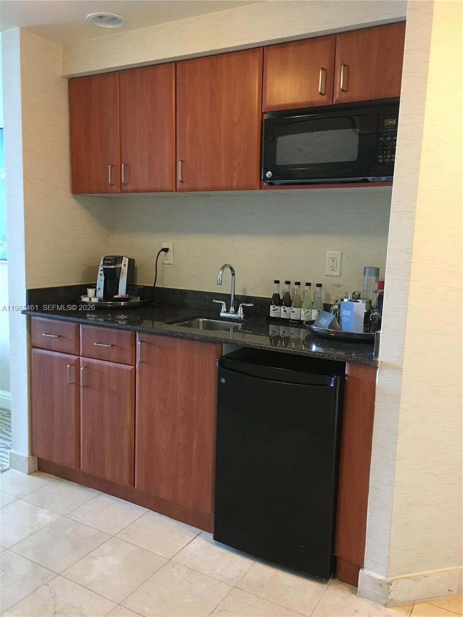 TRUMP INTERNATIONAL SONES - Residential