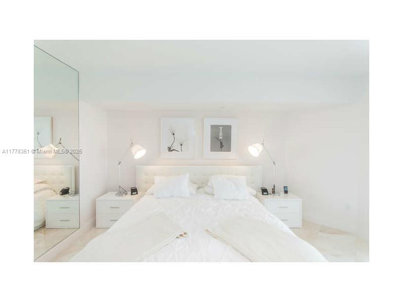 La Perla Condo - Residential