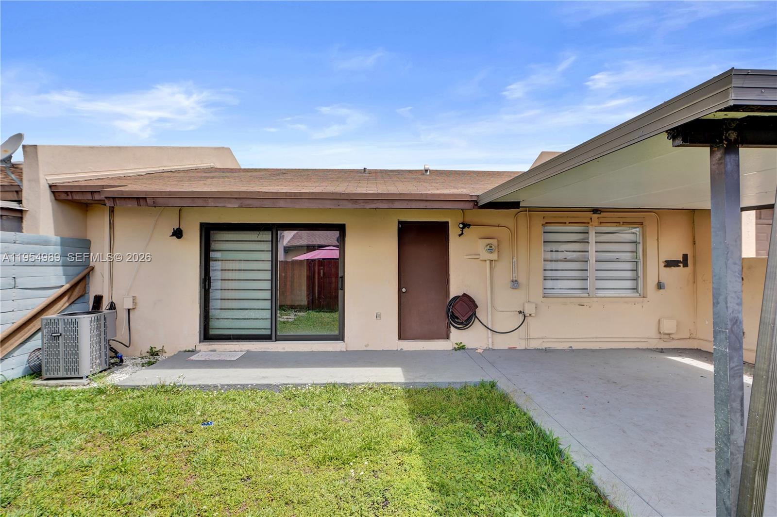 DEVON-AIRE VILLAS SEC 2 - Residential
