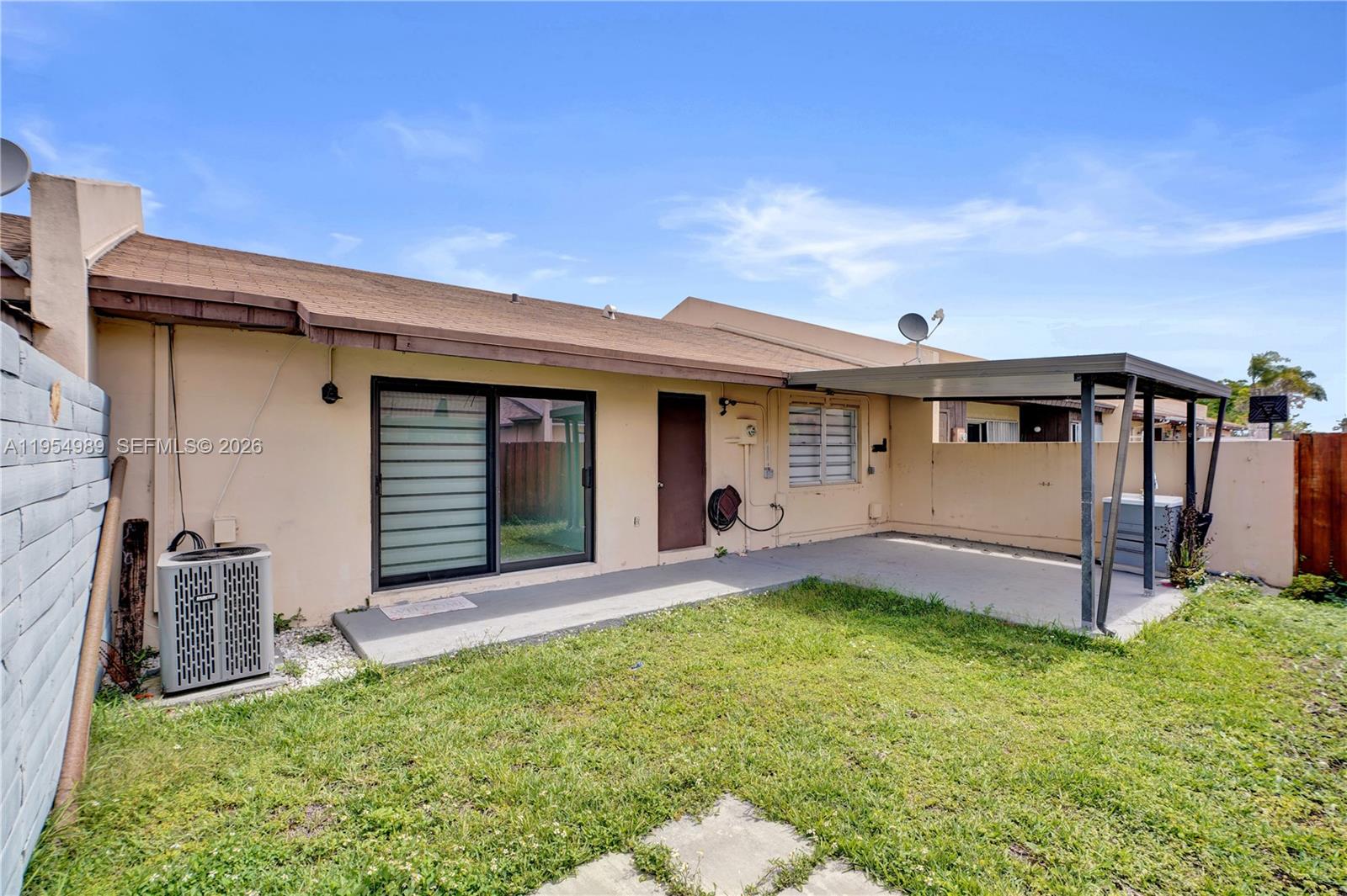 DEVON-AIRE VILLAS SEC 2 - Residential