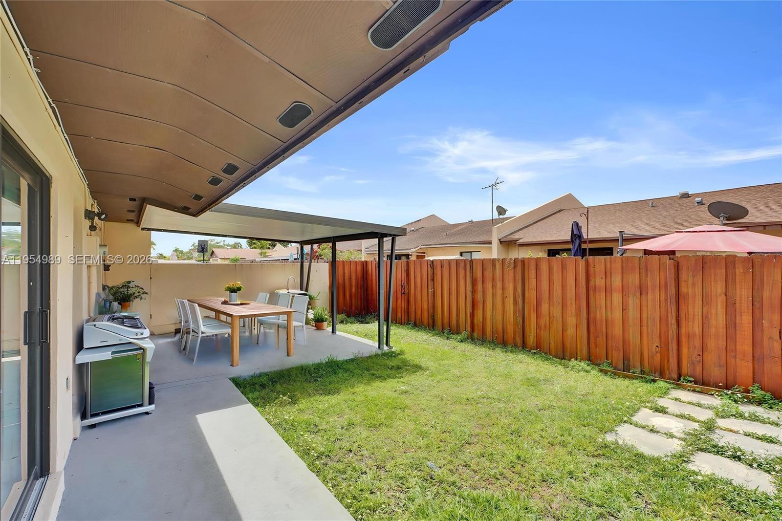 DEVON-AIRE VILLAS SEC 2 - Residential