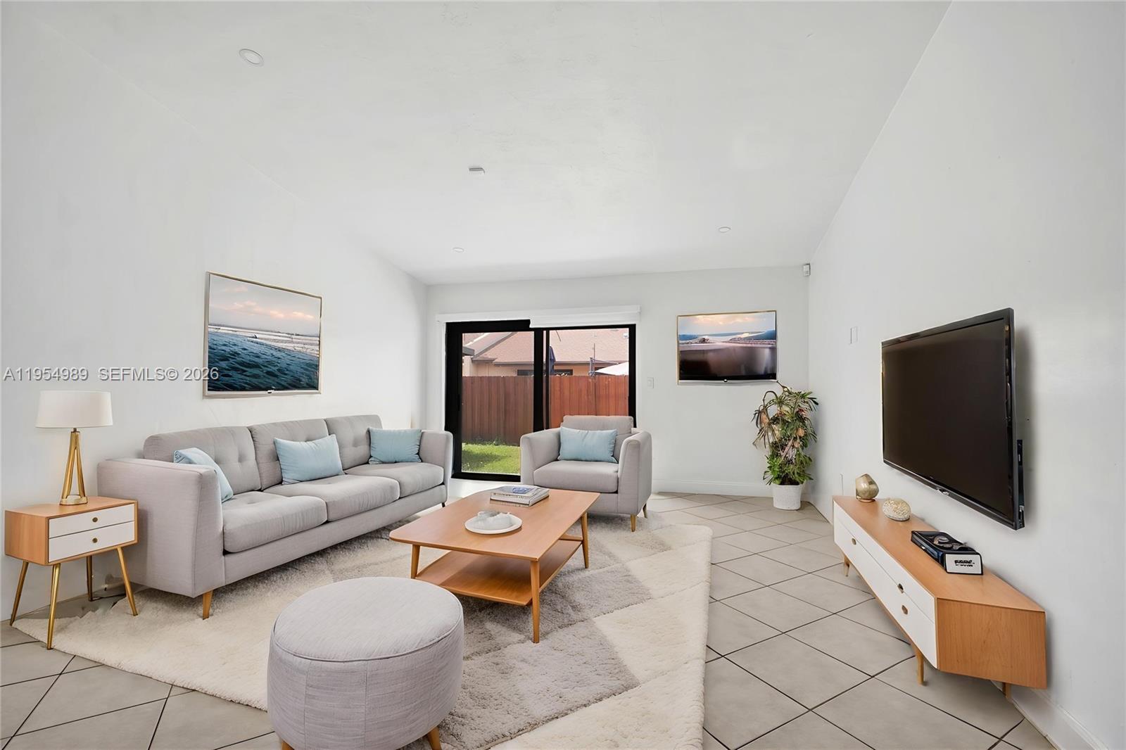 DEVON-AIRE VILLAS SEC 2 - Residential